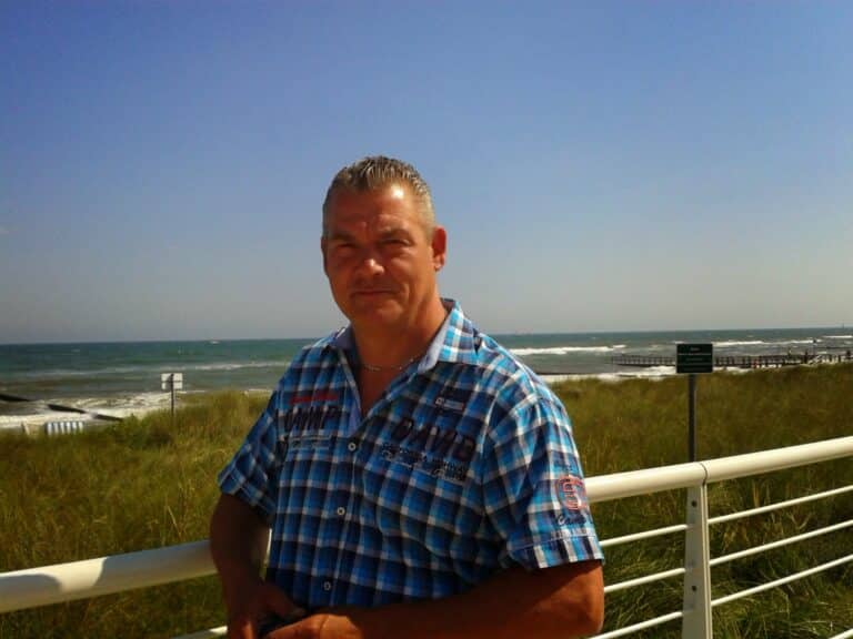 Gesund und Frei leben – Porträt am Strand